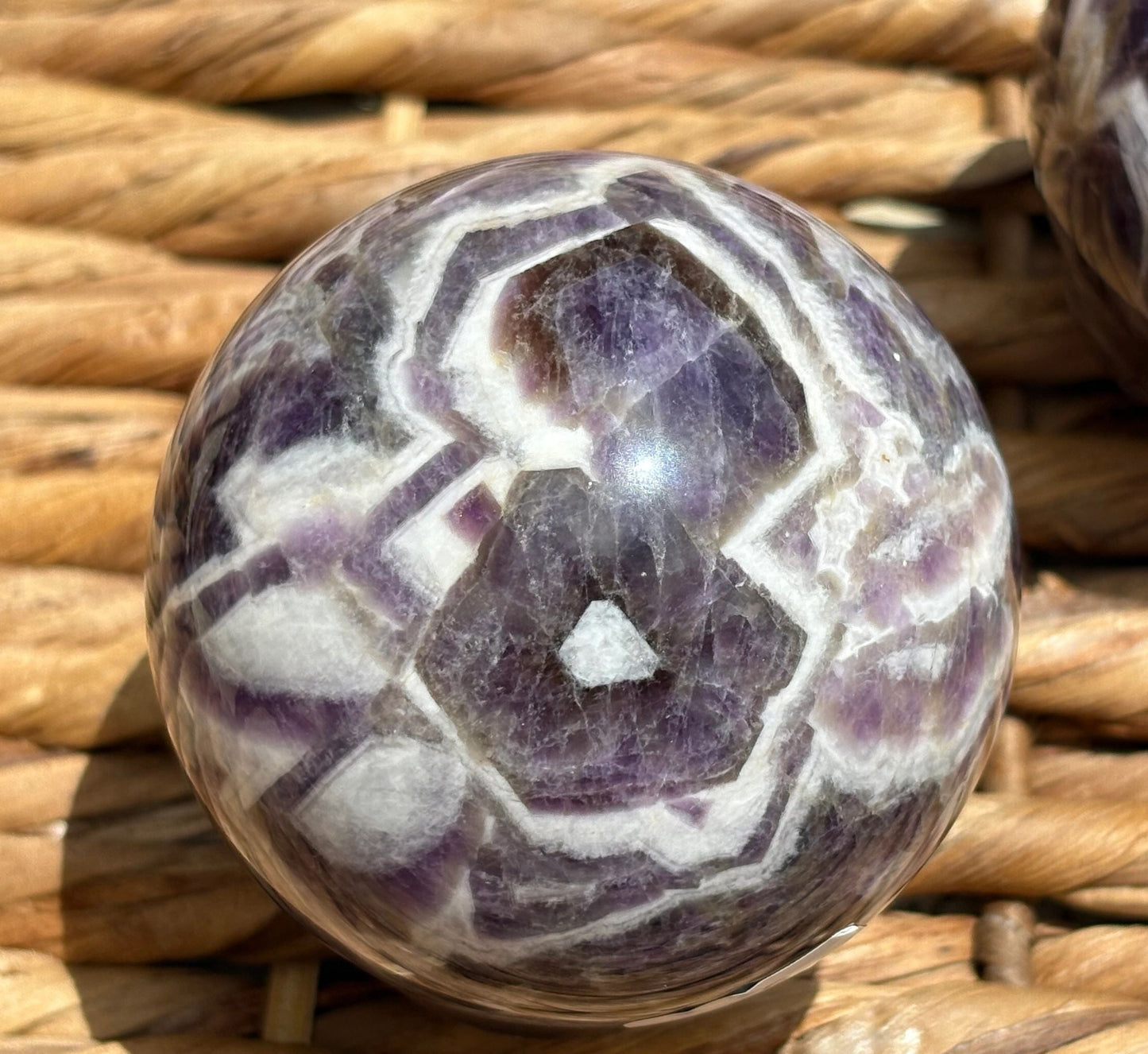 💜 Dream Amethyst Crystal Sphere – Intuition, Calm & Cosmic Wisdom