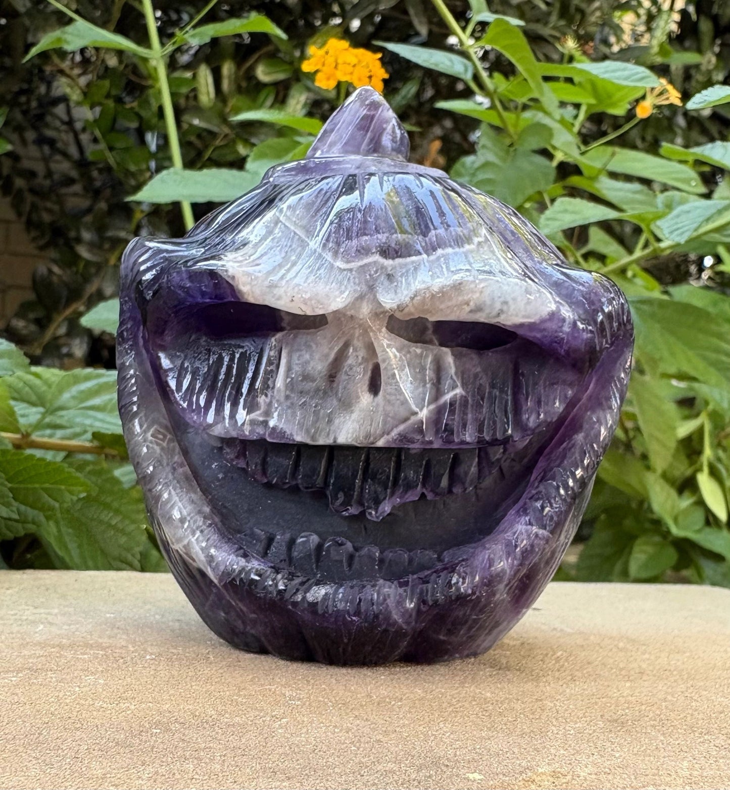 ๐ Chevron Amethyst Jack-oโ-Lantern โ Intuition, Protection & Spiritual Glow | Carved Pumpkin Head Crystal Wisdom | Balance | Magic