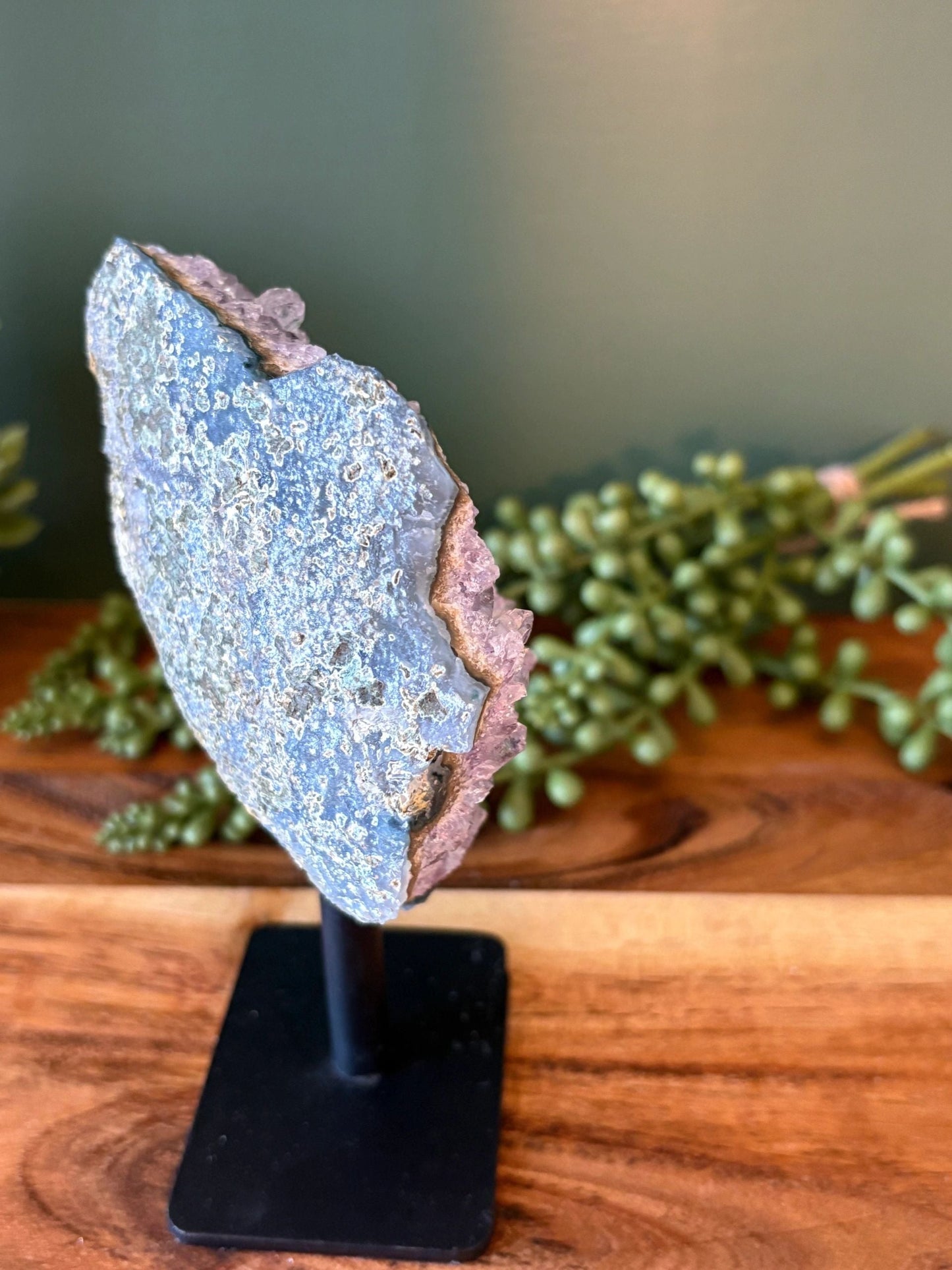Amethyst Folded Crystal on Stand – Intuition, Calm, Spiritual Protection