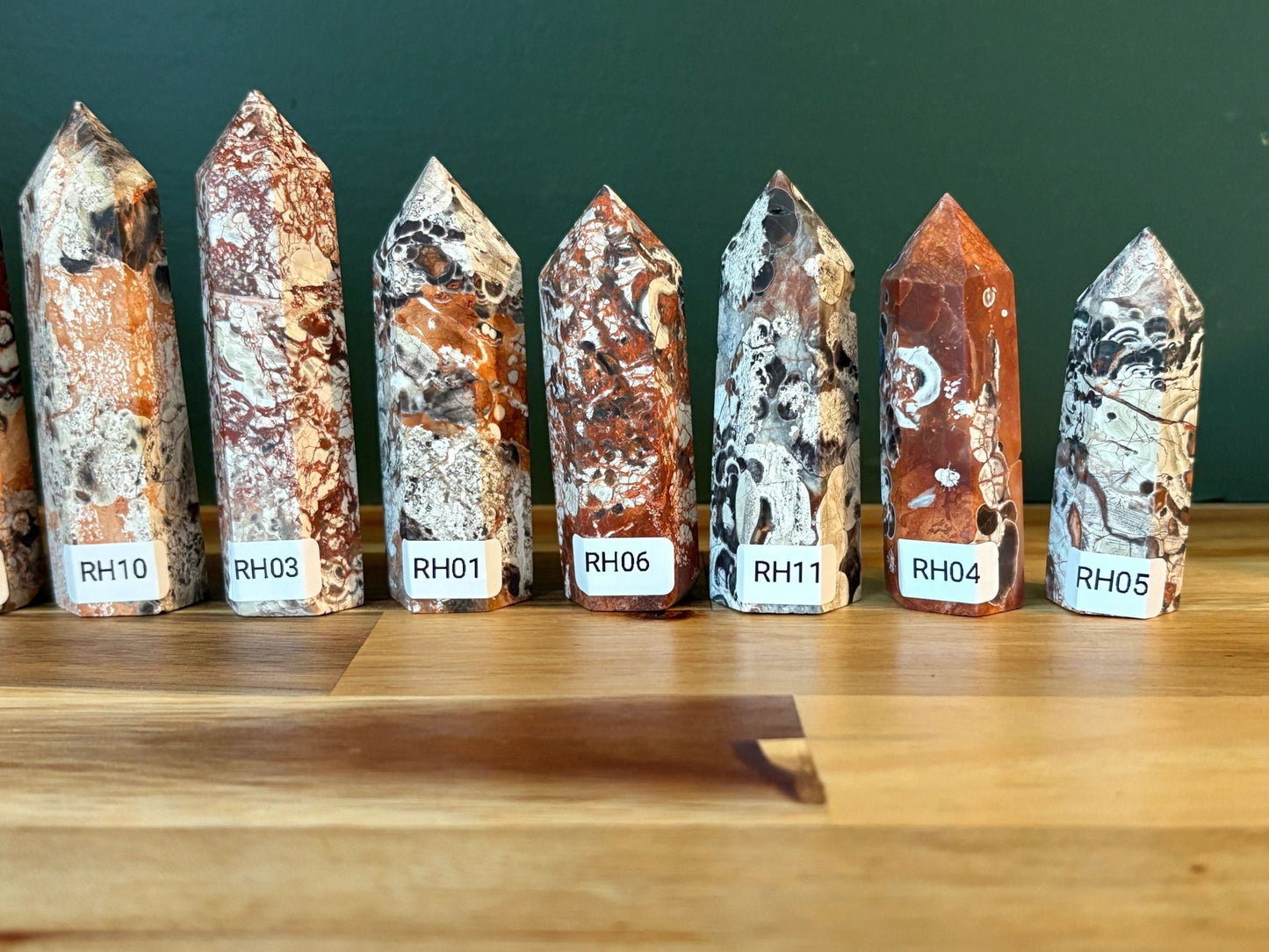 💰 Money Agate Crystal Towers – Abundance, Stability & Prosperity Flow