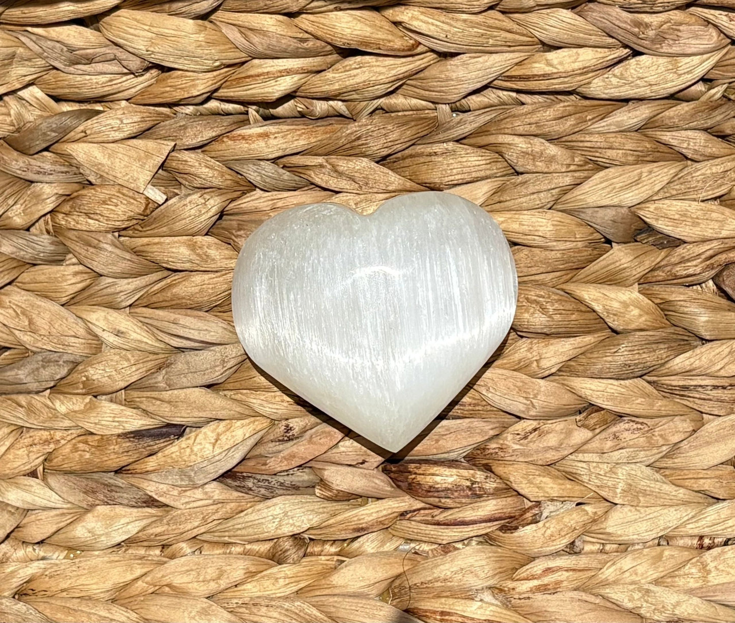 💎 Selenite Crystal Hearts – Cleansing, Calm & Lunar Light | Choose Your Size