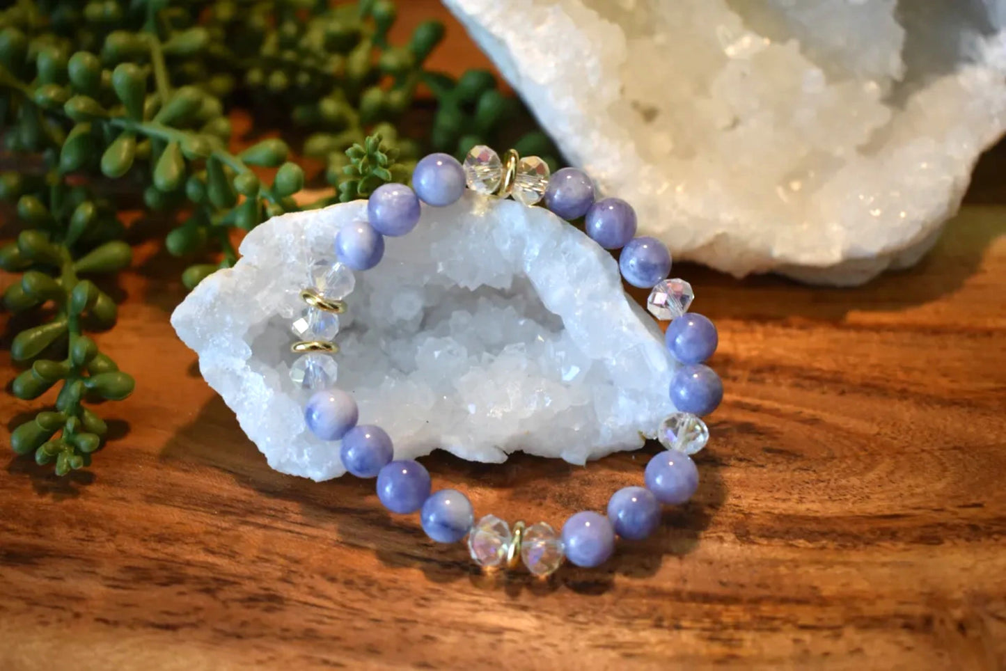 8mm Lavender Chalcedony Crystal Bracelet – Emotional Calm • Gentle Communication • Inner Peace