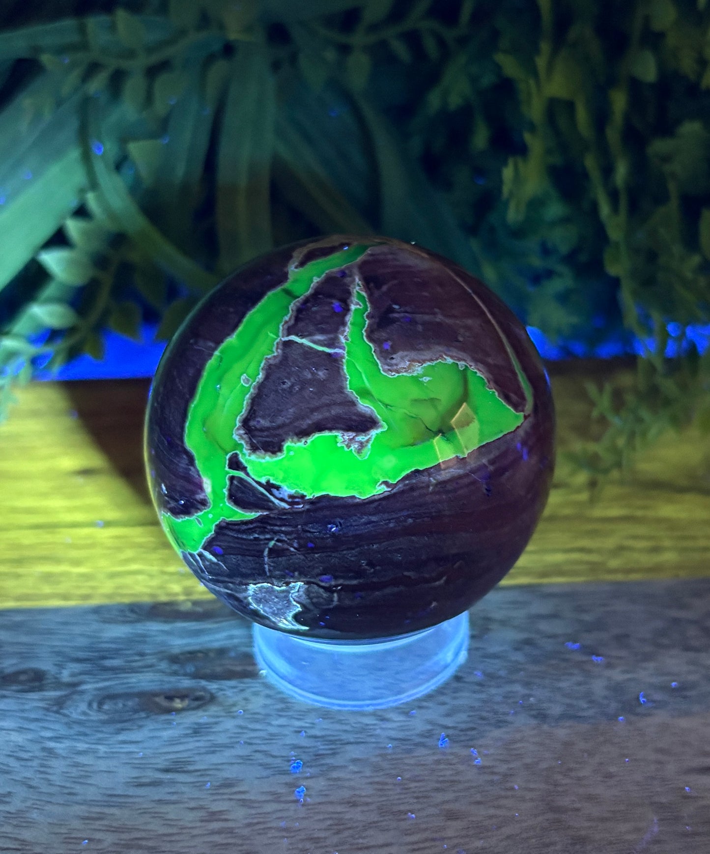 Football Agate Sphere with UV Reaction - Grounding • Balance • Confidence