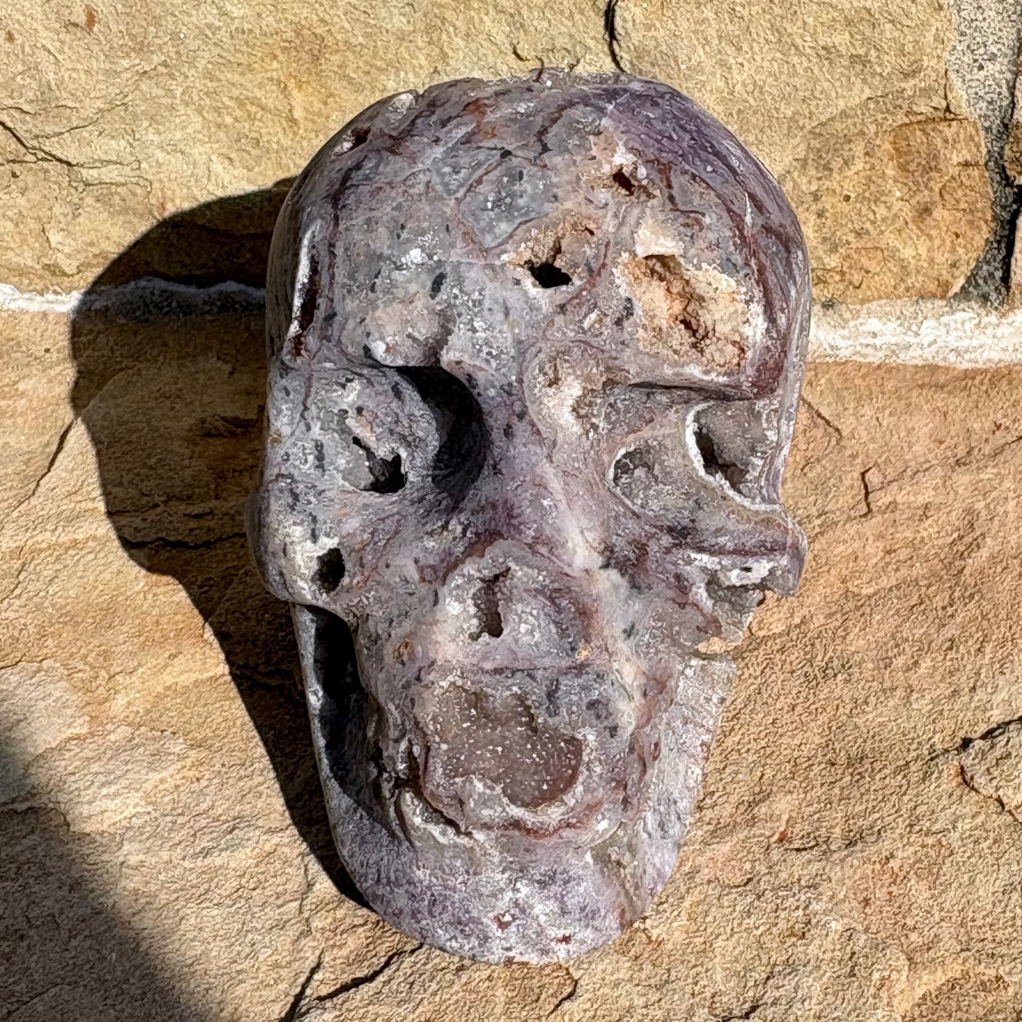 Chalcedony Agate Druzy Skull – Quiet Focus • Inner Balance • Soft Power