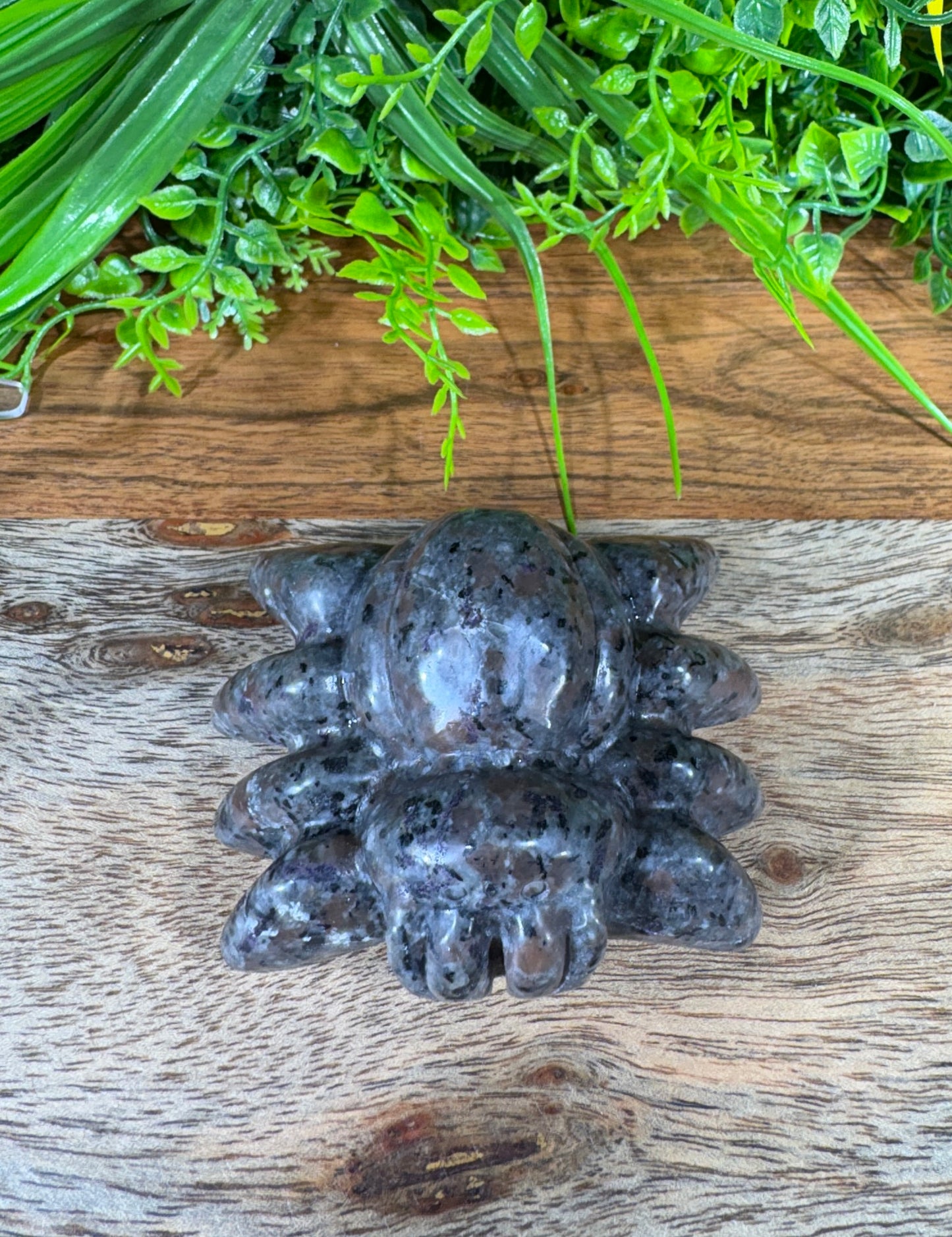 Yooperlite Fat Belly Spider - UV Reactive • Grounding • Protection