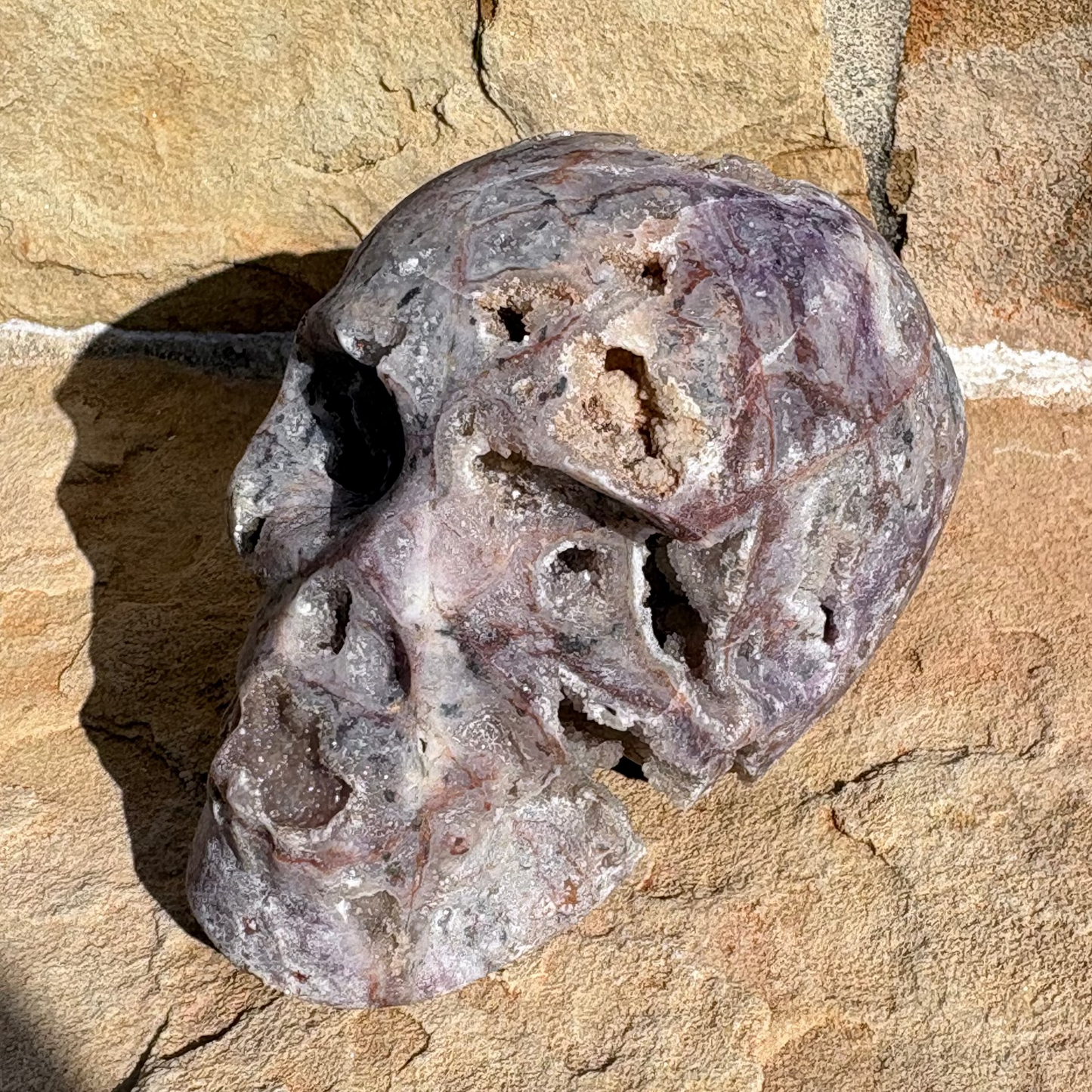Chalcedony Agate Druzy Skull – Quiet Focus • Inner Balance • Soft Power