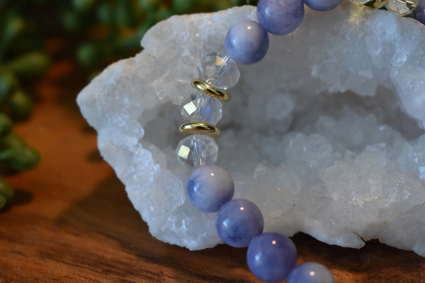 8mm Lavender Chalcedony Crystal Bracelet – Emotional Calm • Gentle Communication • Inner Peace