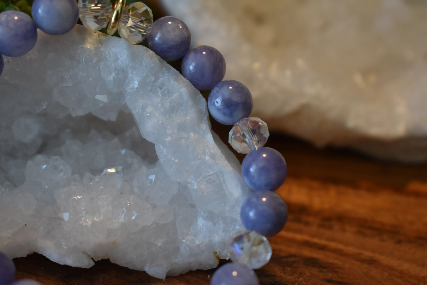 8mm Lavender Chalcedony Crystal Bracelet – Emotional Calm • Gentle Communication • Inner Peace