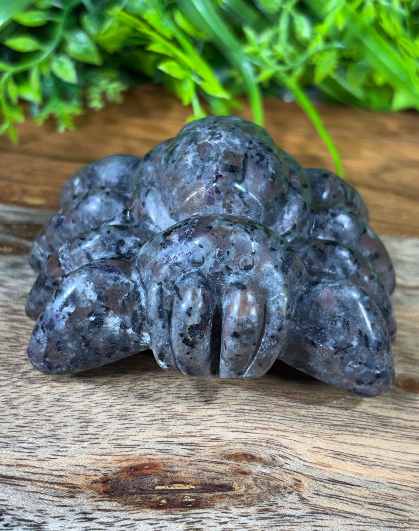 Yooperlite Fat Belly Spider - UV Reactive • Grounding • Protection