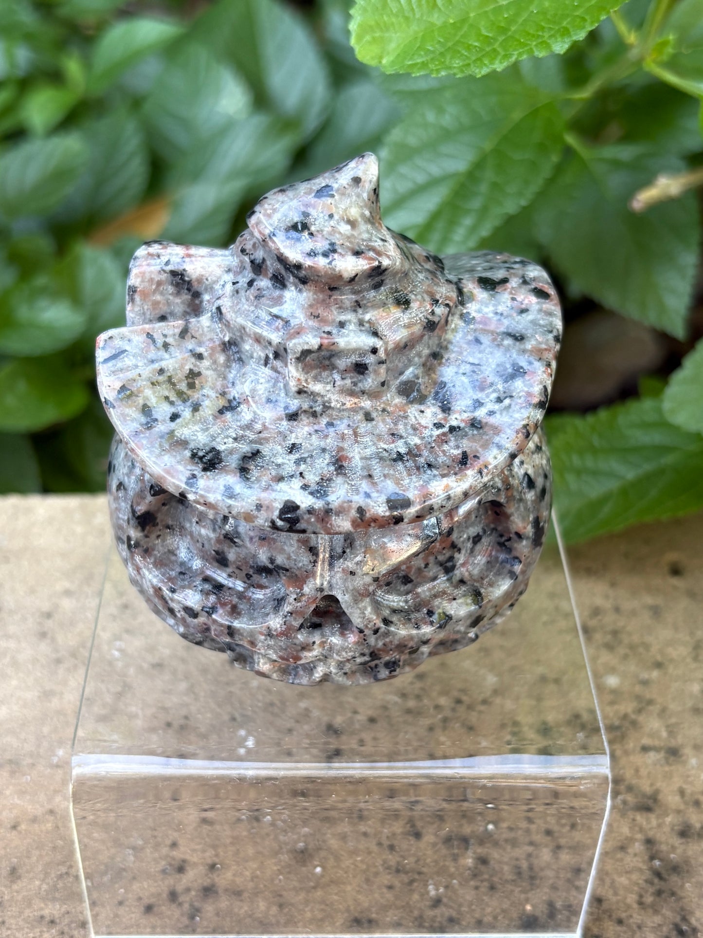 Yooperlite Jack-O’-Lantern - Pumpkin - Protection • Grounding • Transformation