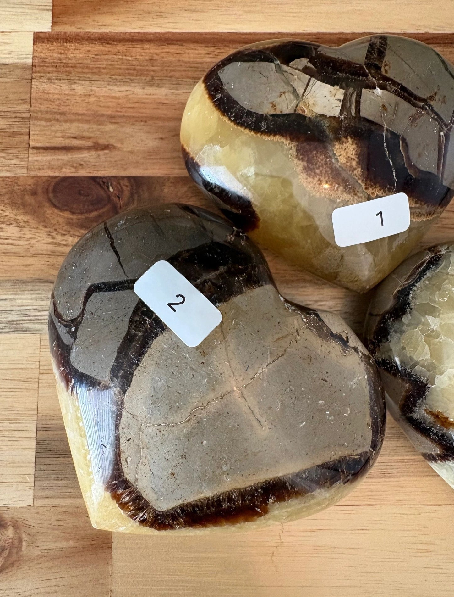 🖤 Septarian Crystal Heart – Grounding, Confidence & Ancient Earth Wisdom