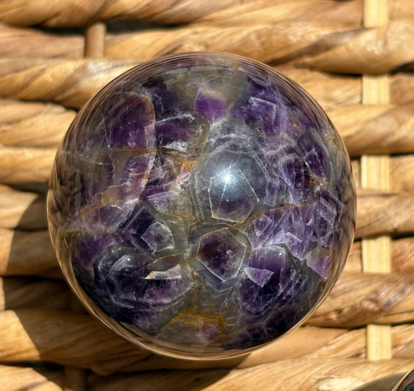 💜 Dream Amethyst Crystal Sphere – Intuition, Calm & Cosmic Wisdom