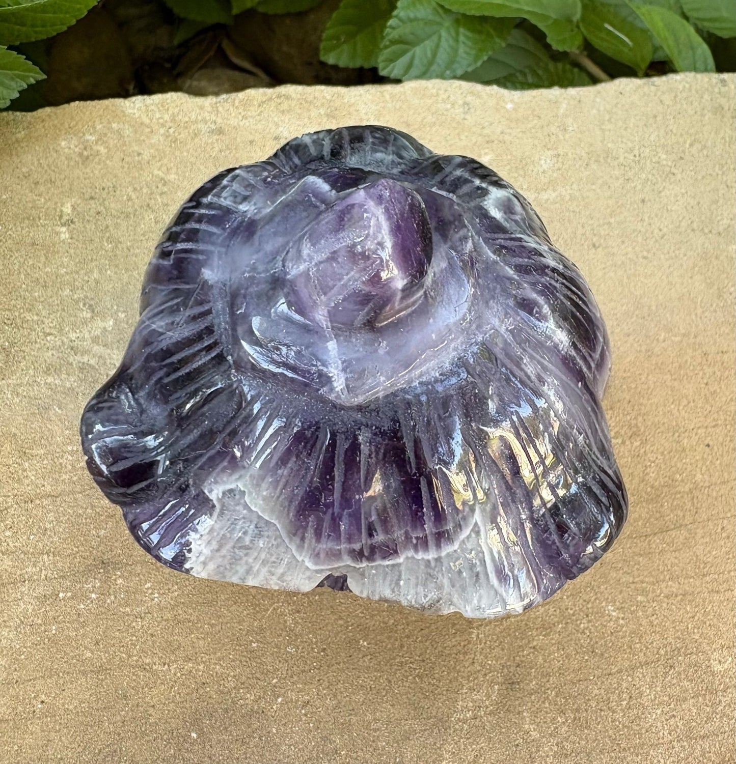 🎃 Chevron Amethyst Jack-o’-Lantern – Intuition, Protection & Spiritual Glow | Carved Pumpkin Head Crystal Wisdom | Balance | Magic