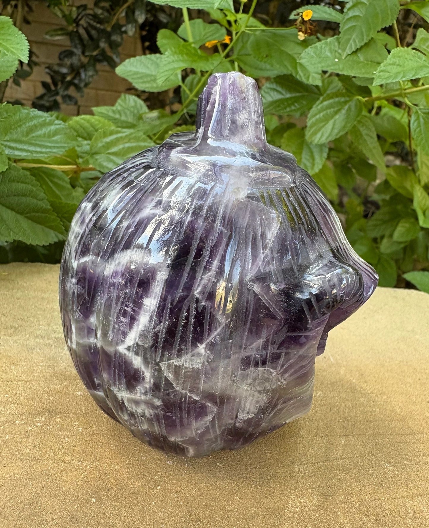 🎃 Chevron Amethyst Jack-o’-Lantern – Intuition, Protection & Spiritual Glow | Carved Pumpkin Head Crystal Wisdom | Balance | Magic