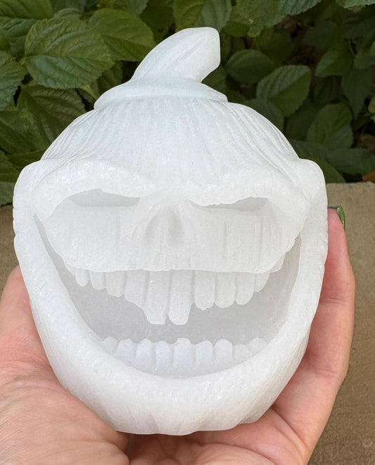 🎃 White Jade Jack-o’-Lantern – Purity, Protection & Calm | Chubby Carved Pumpkin Head Crystal Peace | Clarity | Strength