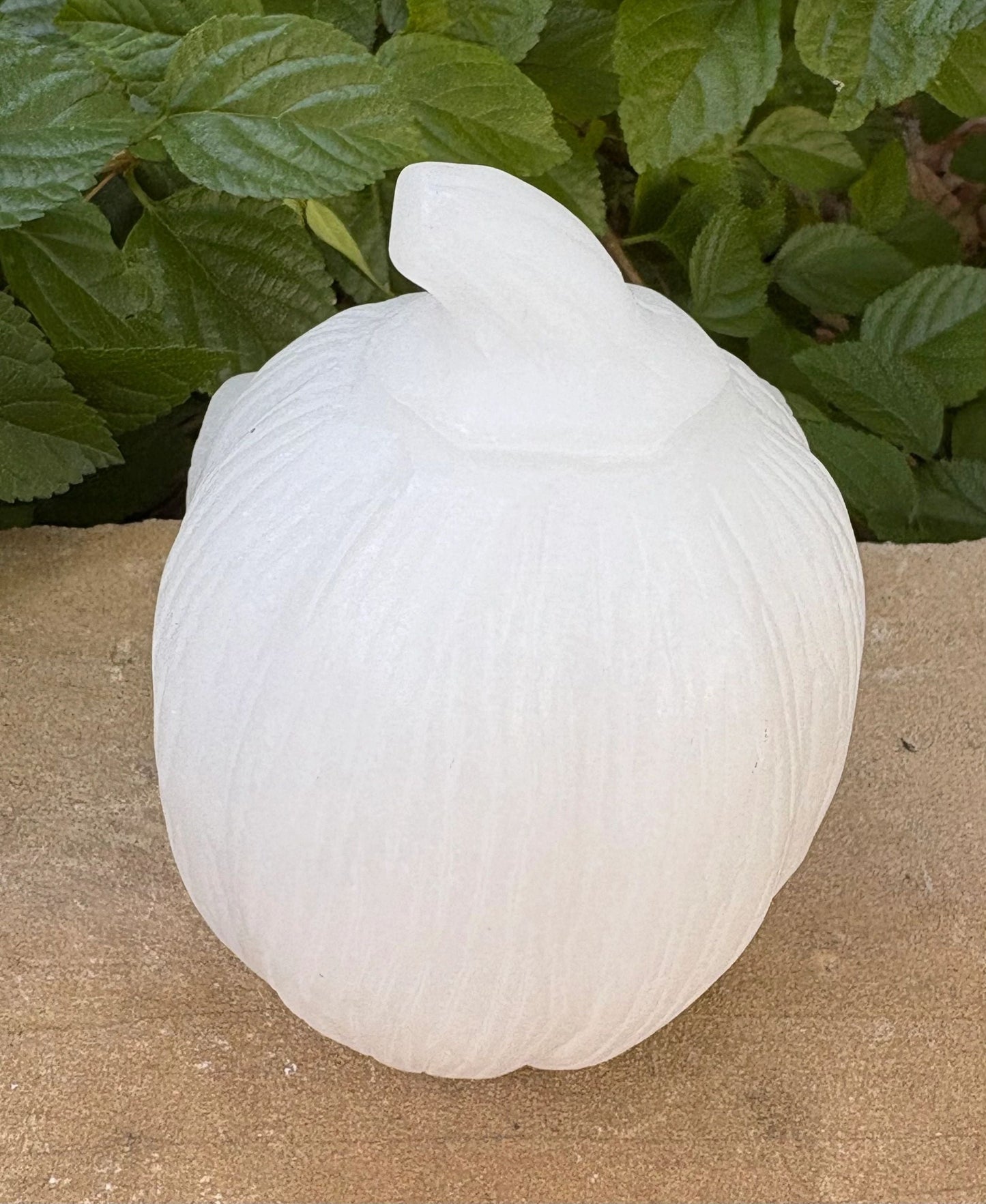 🎃 White Jade Jack-o’-Lantern – Purity, Protection & Calm | Chubby Carved Pumpkin Head Crystal Peace | Clarity | Strength