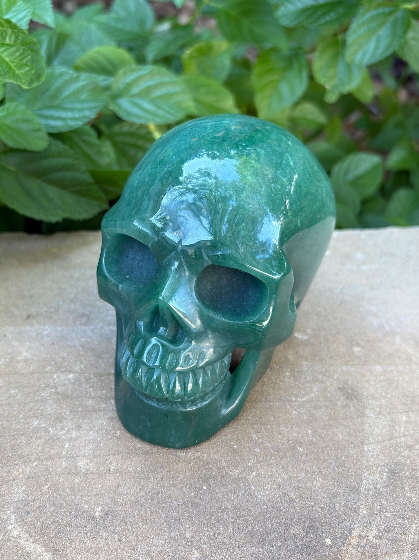 🌿 Green Aventurine Skull with Hollow Jaw – Prosperity, Courage & Glow-Up Energy | 2.32 lbs Luck | Healing | Earth Swagger