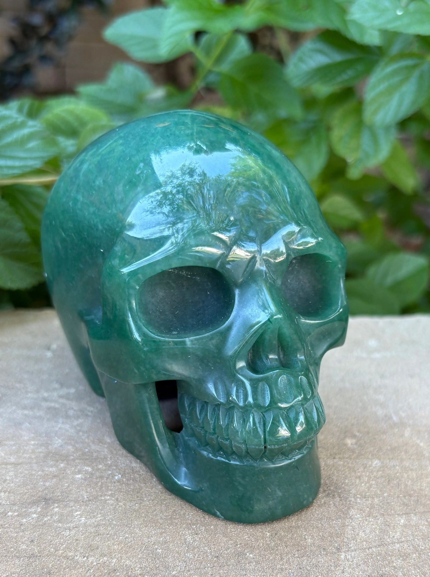 🌿 Green Aventurine Skull with Hollow Jaw – Prosperity, Courage & Glow-Up Energy | 2.32 lbs Luck | Healing | Earth Swagger