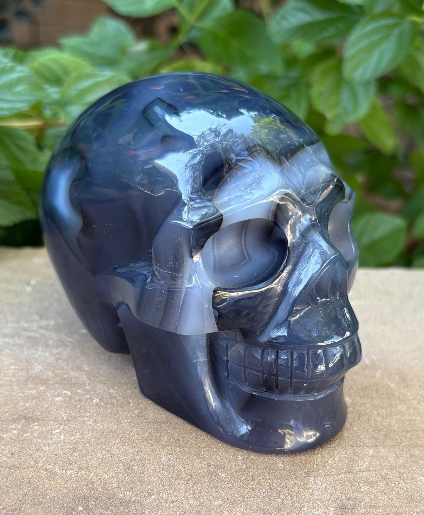 🌋 Volcano Agate Fluorescent Carved Crystal Skull – Transformation, Protection & Fiery Energy