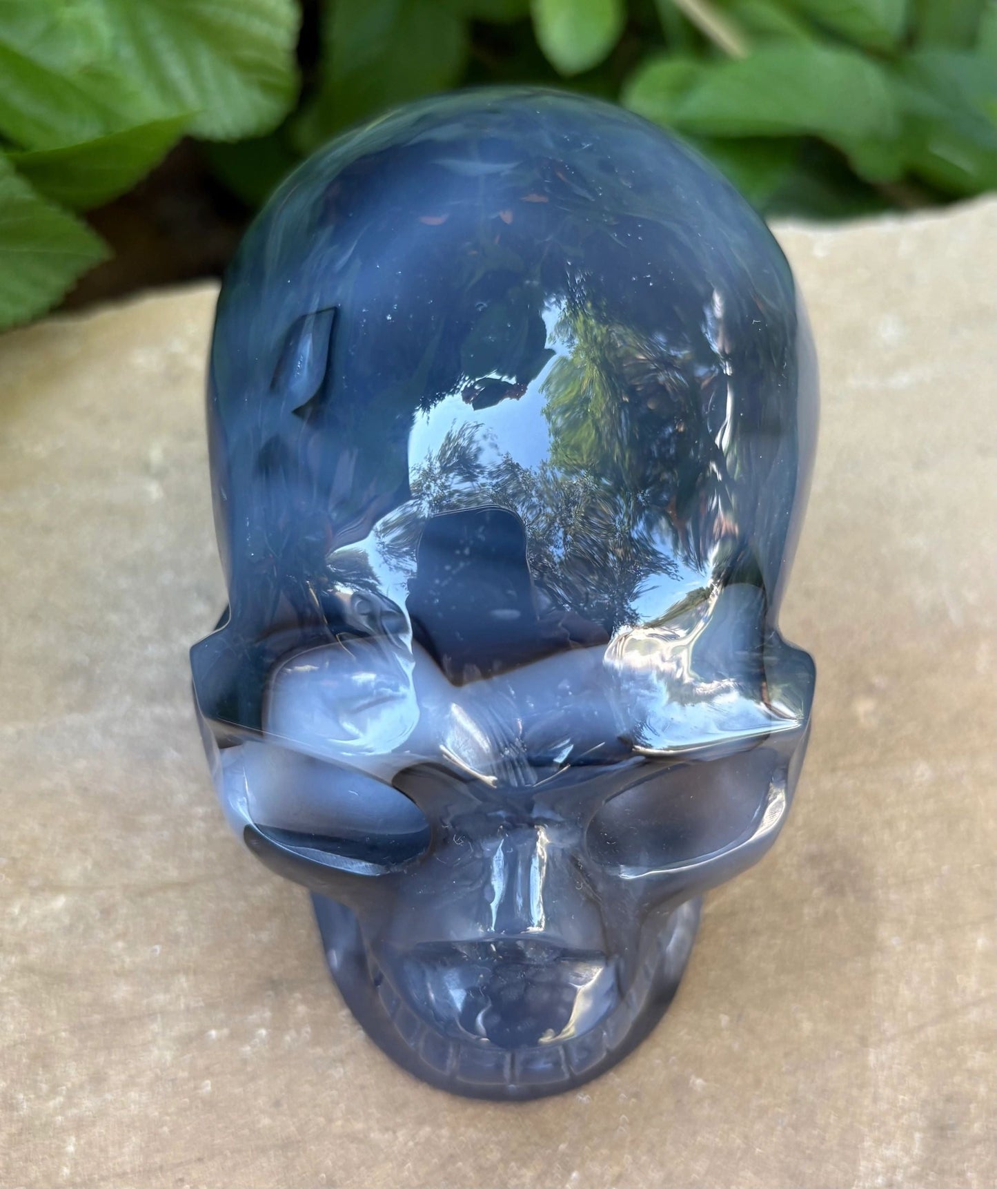 🌋 Volcano Agate Fluorescent Carved Crystal Skull – Transformation, Protection & Fiery Energy