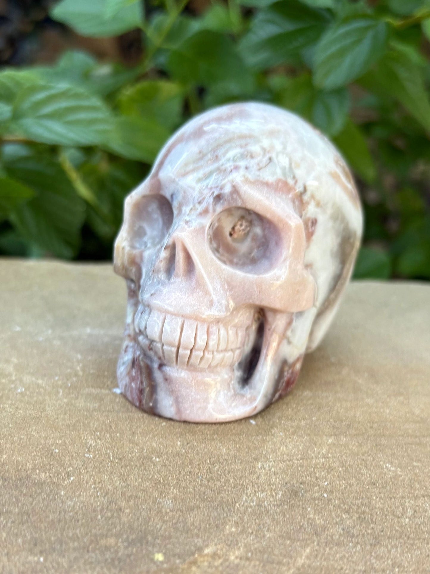 💀 Agate & Pink Calcite Skull – Balance, Compassion & Strength | Hand-Carved Crystal Skull Grounding | Love | Renewal