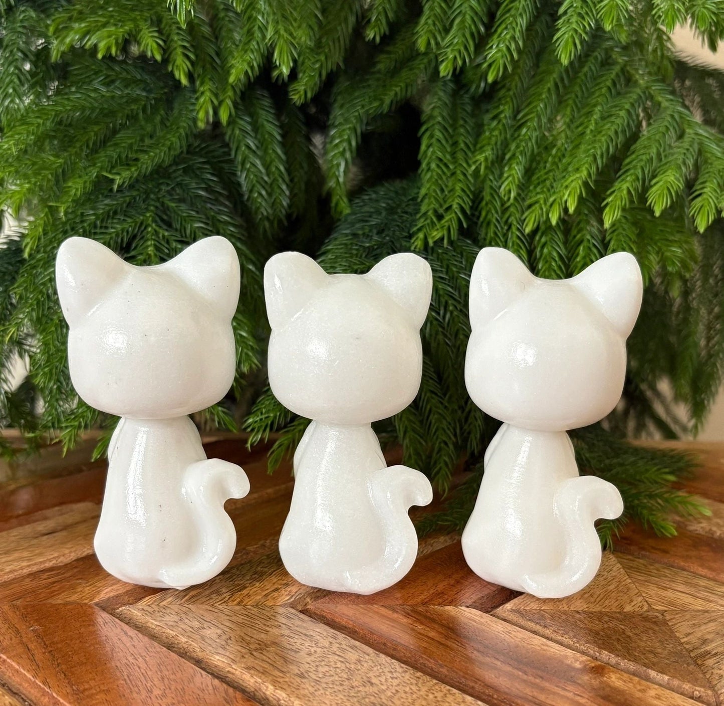 🐾 White Jade Luna Cat with Gold Crescent – Purity, Protection & Lunar Grace | 8.9 oz