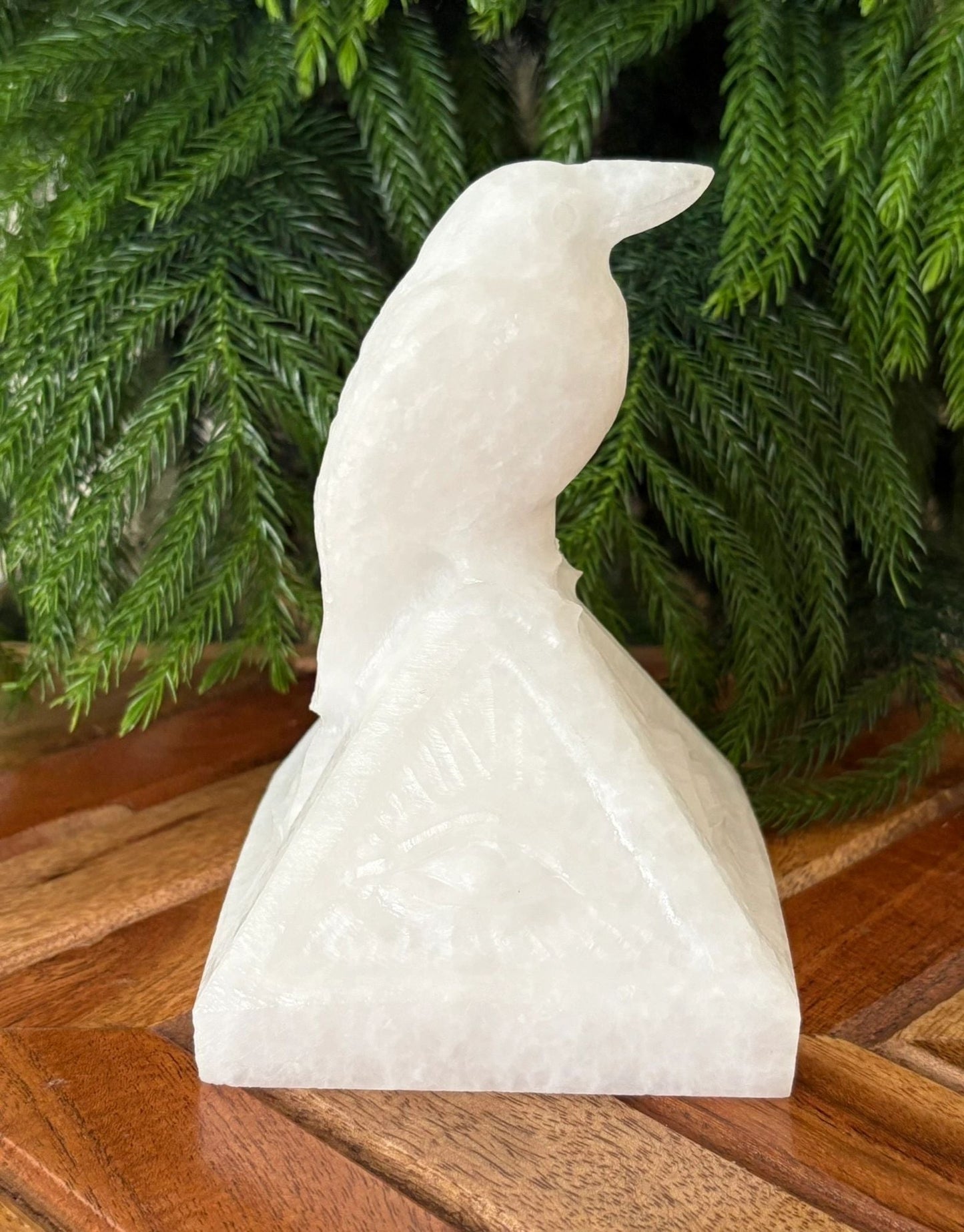 🕊️ White Jade Marble Raven on Pyramid – Protection, Enlightenment & Ancient Wisdom | All-Seeing Eye Carving Mystery | Clarity | Power