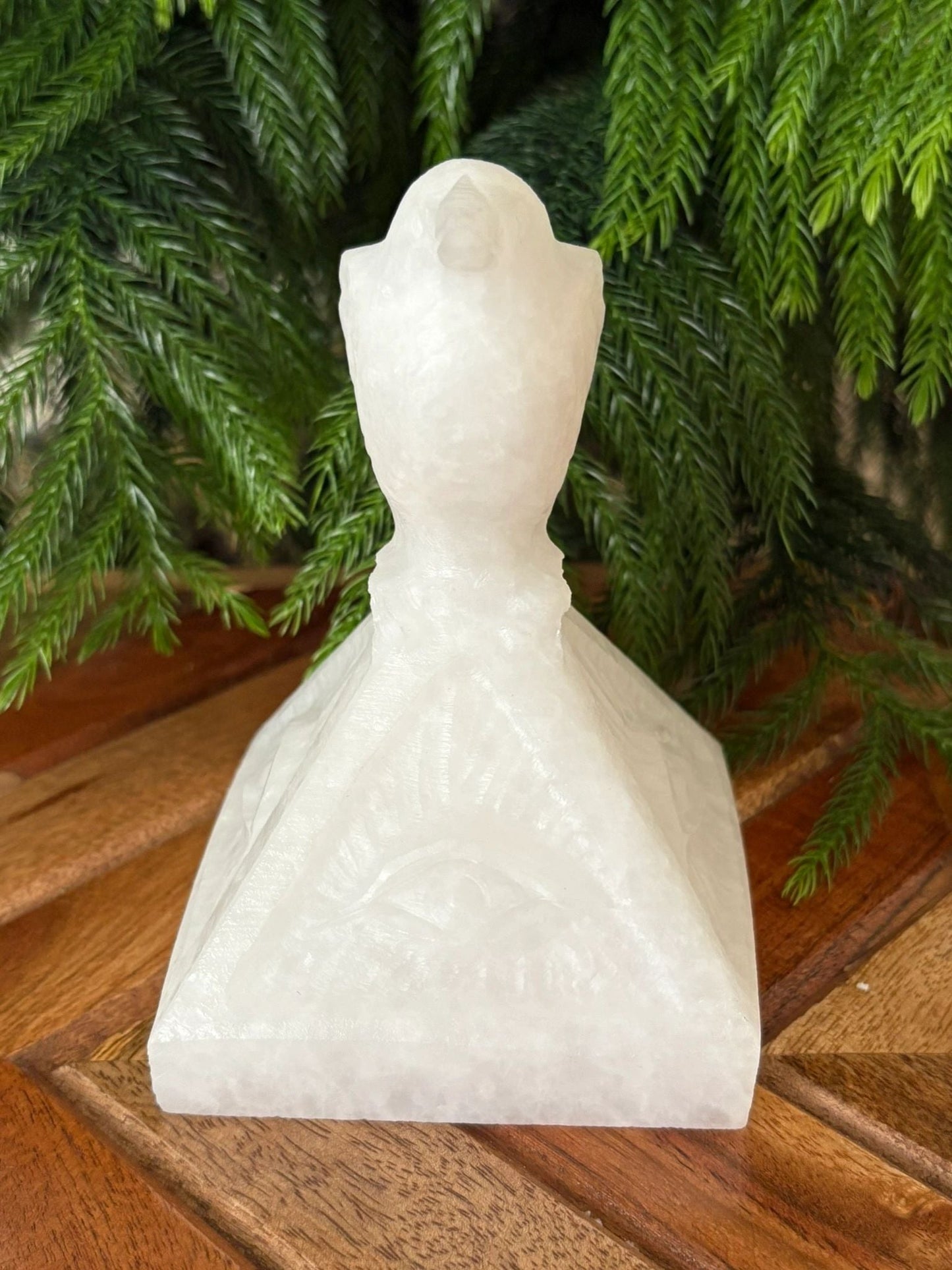 🕊️ White Jade Marble Raven on Pyramid – Protection, Enlightenment & Ancient Wisdom | All-Seeing Eye Carving Mystery | Clarity | Power