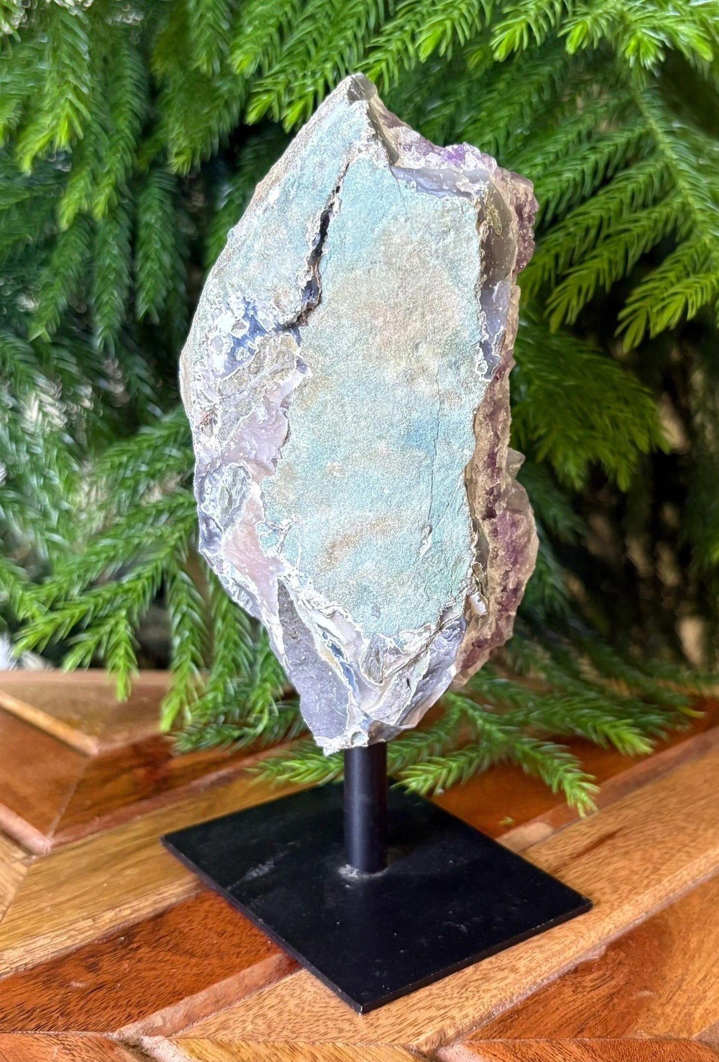 💜 Lavender Amethyst Quartz Geode on Stand – Calm • Clarity • Cosmic Recharge