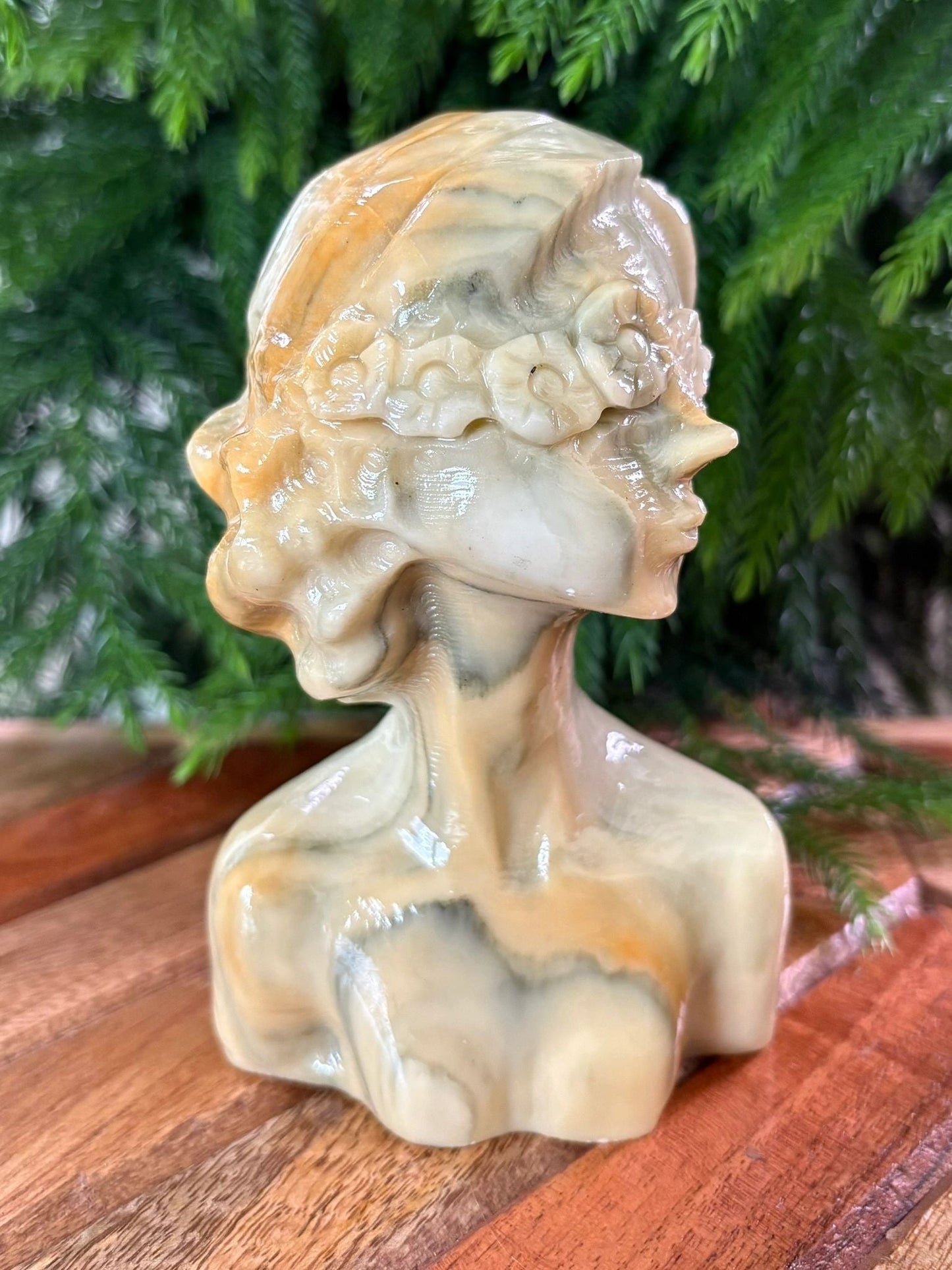 🌼 Calcite Female Bust with Floral Crown – Grace, Wisdom & Inner Light | Hand-Carved Crystal Sculpture