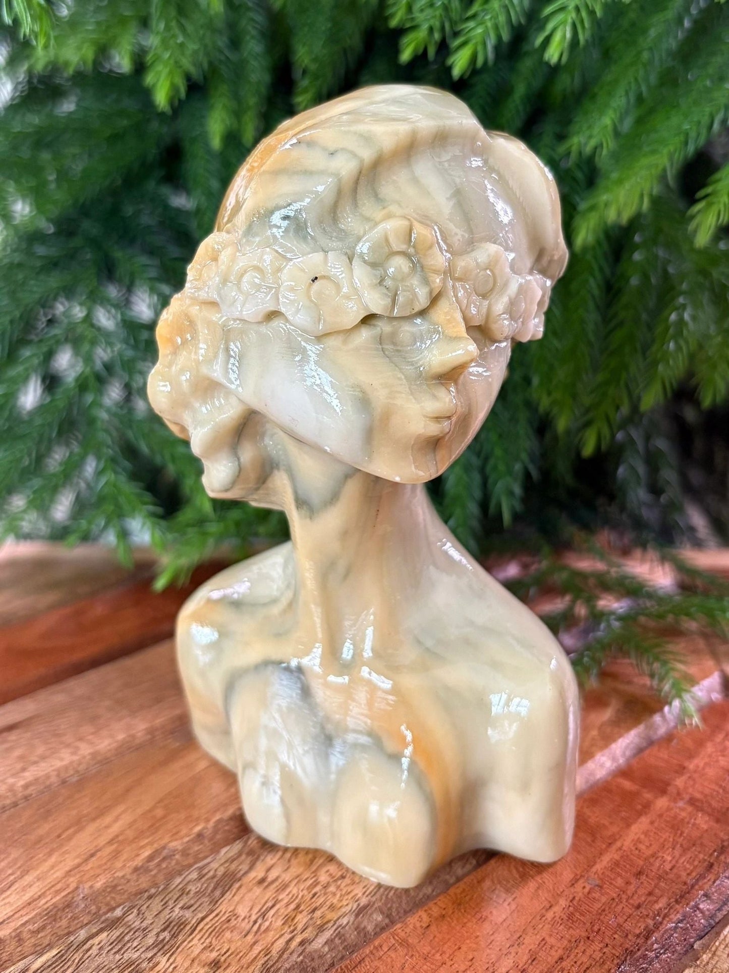 🌼 Calcite Female Bust with Floral Crown – Grace, Wisdom & Inner Light | Hand-Carved Crystal Sculpture