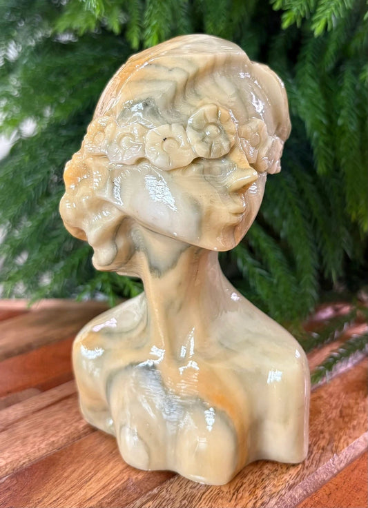 🌼 Calcite Female Bust with Floral Crown – Grace, Wisdom & Inner Light | Hand-Carved Crystal Sculpture