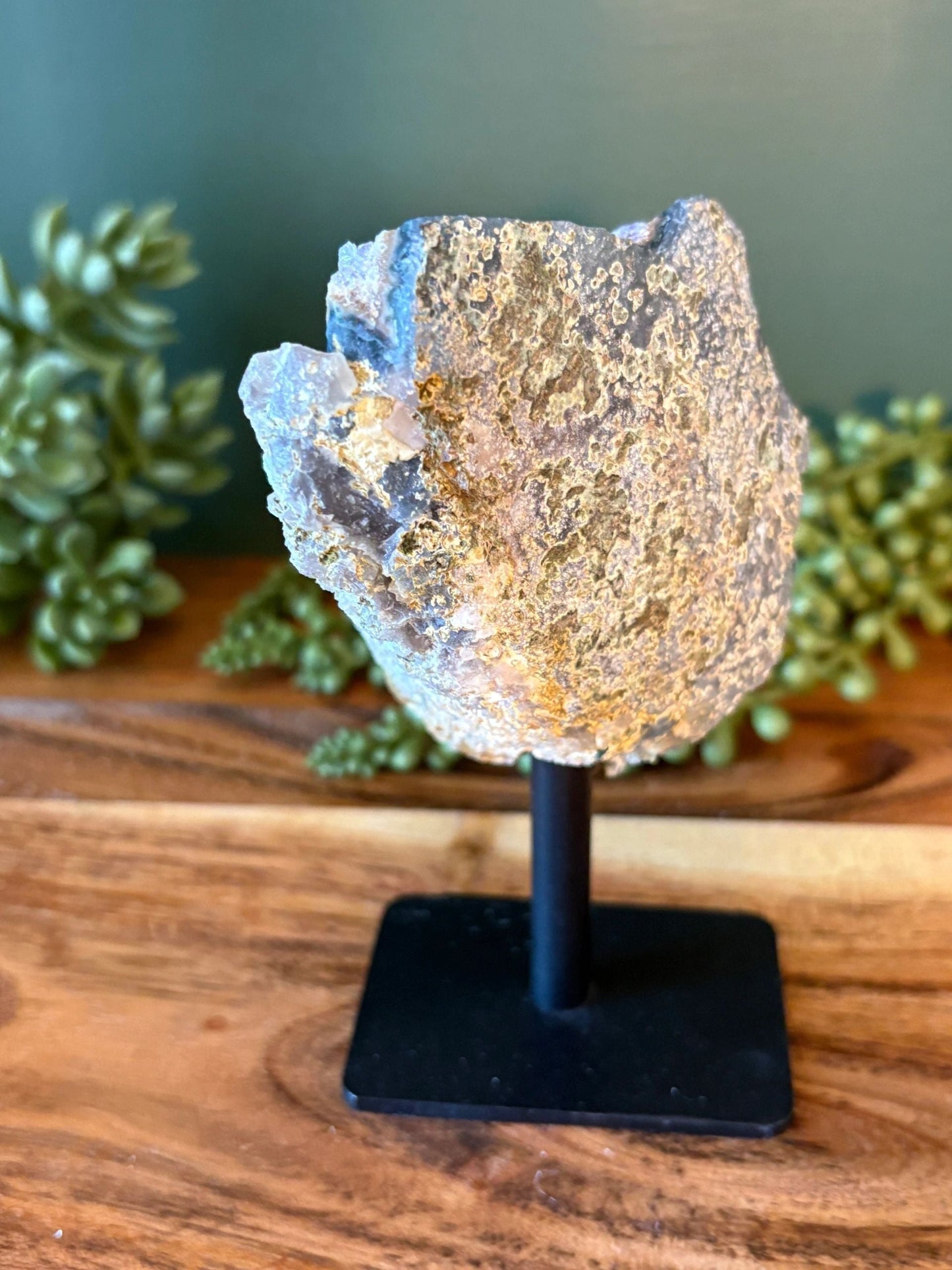 Amethyst Folded Crystal on Stand – Intuition, Calm, Spiritual Protection