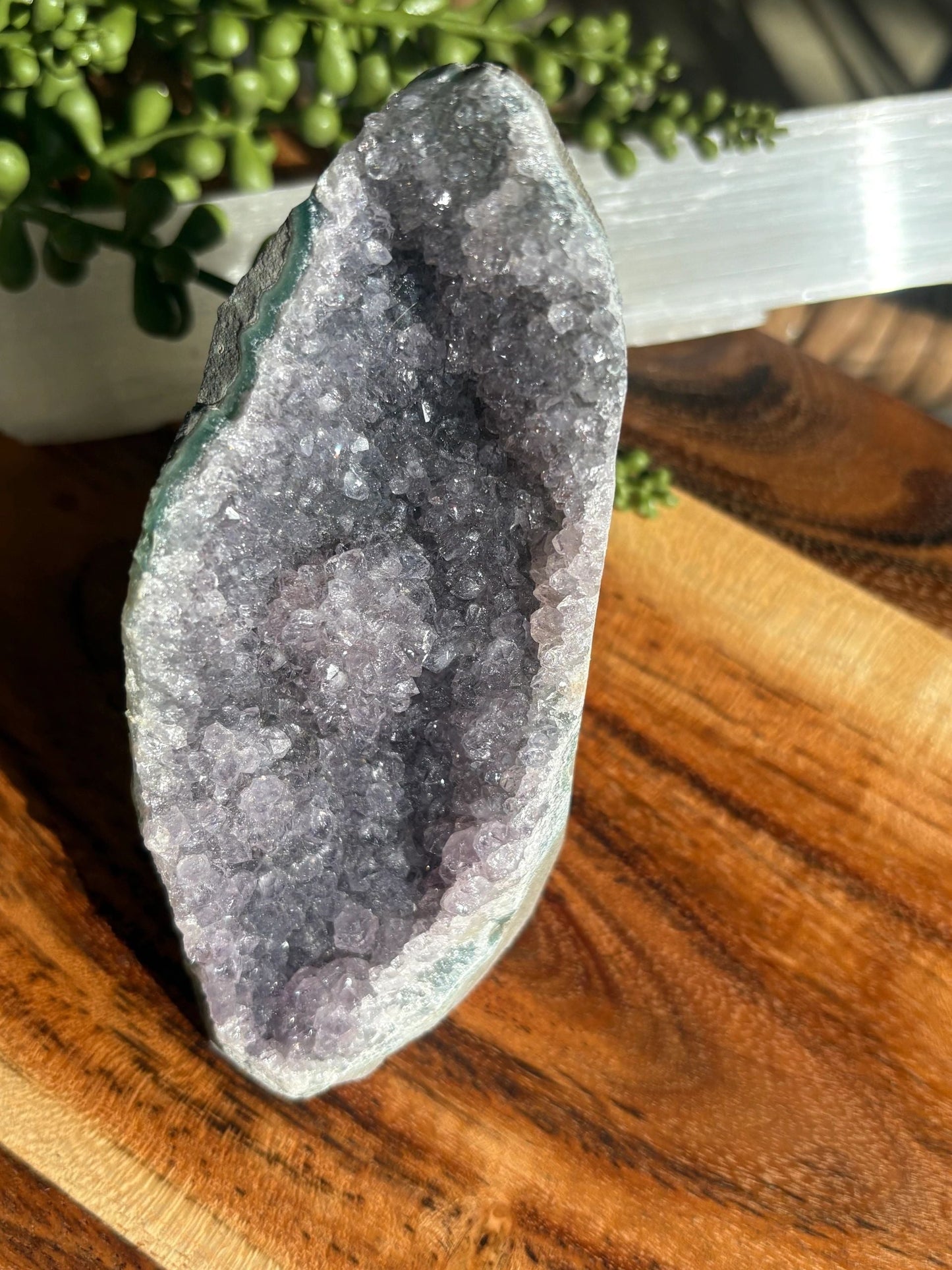 💜 Raw Amethyst with Unique Bump Formation – Intuition, Protection & High-Frequency Glow | 1.01 lb