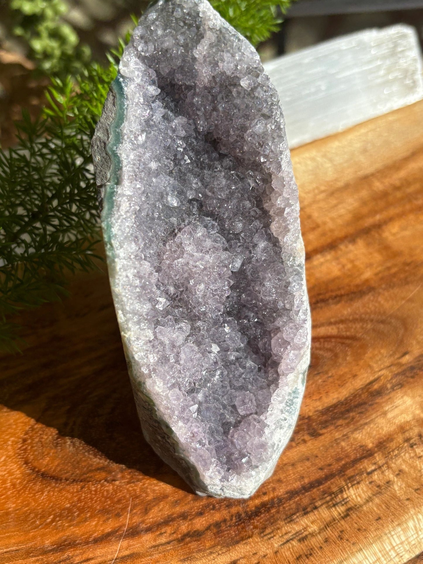 💜 Raw Amethyst with Unique Bump Formation – Intuition, Protection & High-Frequency Glow | 1.01 lb