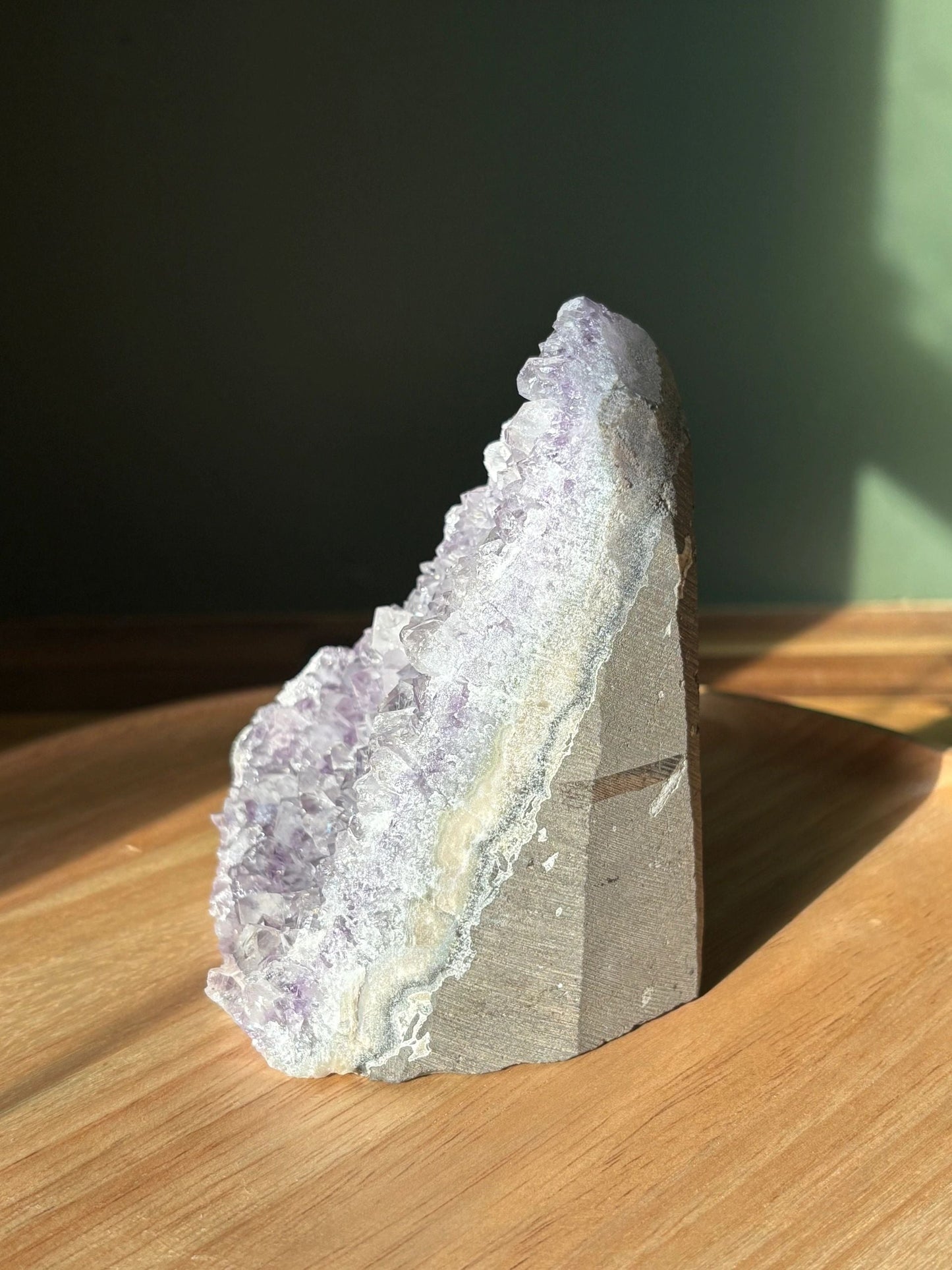 💜 Raw Light Purple Amethyst Triangular Formation – Clarity, Calm & Intuition Boosting | 1.49 lbs