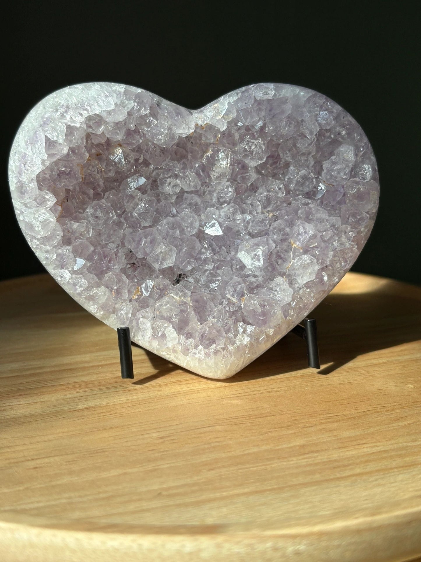 💜 Raw Amethyst Druzy Heart on Stand – Calm, Intuition & Starlit Serenity | 1.16 lb