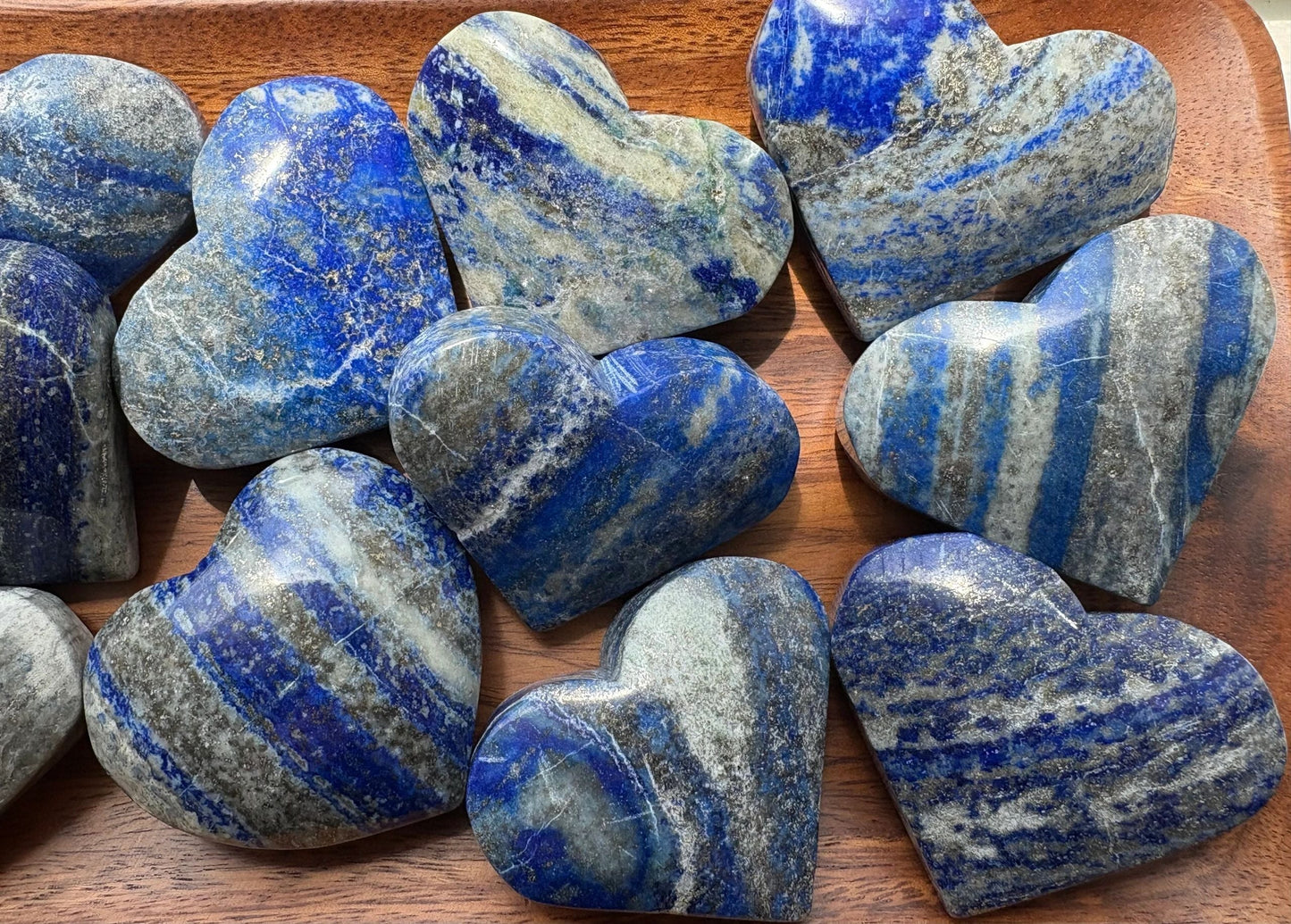 💙 Lapis Lazuli Carved Heart – Truth, Wisdom & Soul-Led Power
