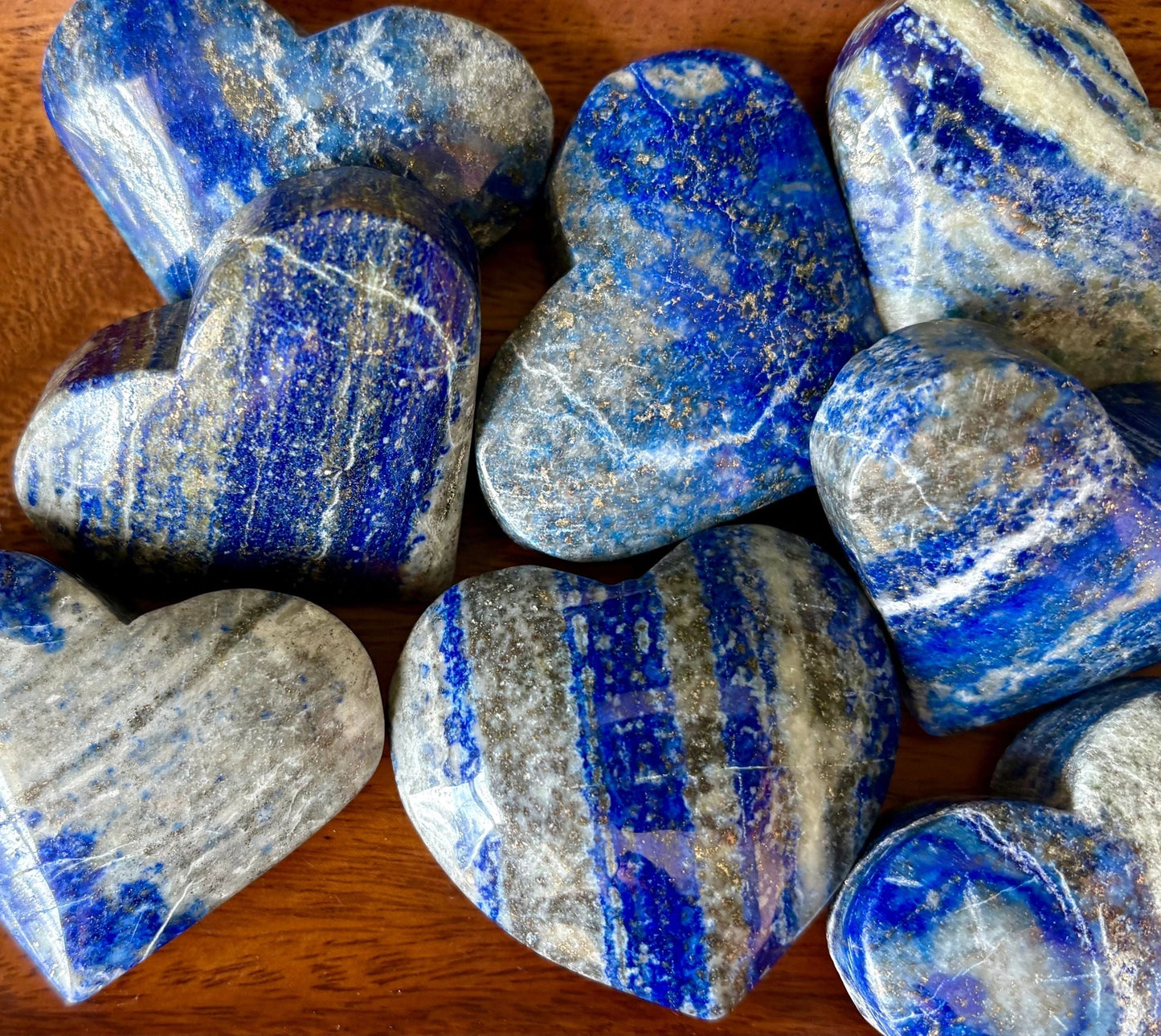💙 Lapis Lazuli Carved Heart – Truth, Wisdom & Soul-Led Power