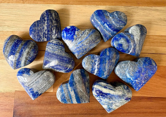 💙 Lapis Lazuli Carved Heart – Truth, Wisdom & Soul-Led Power