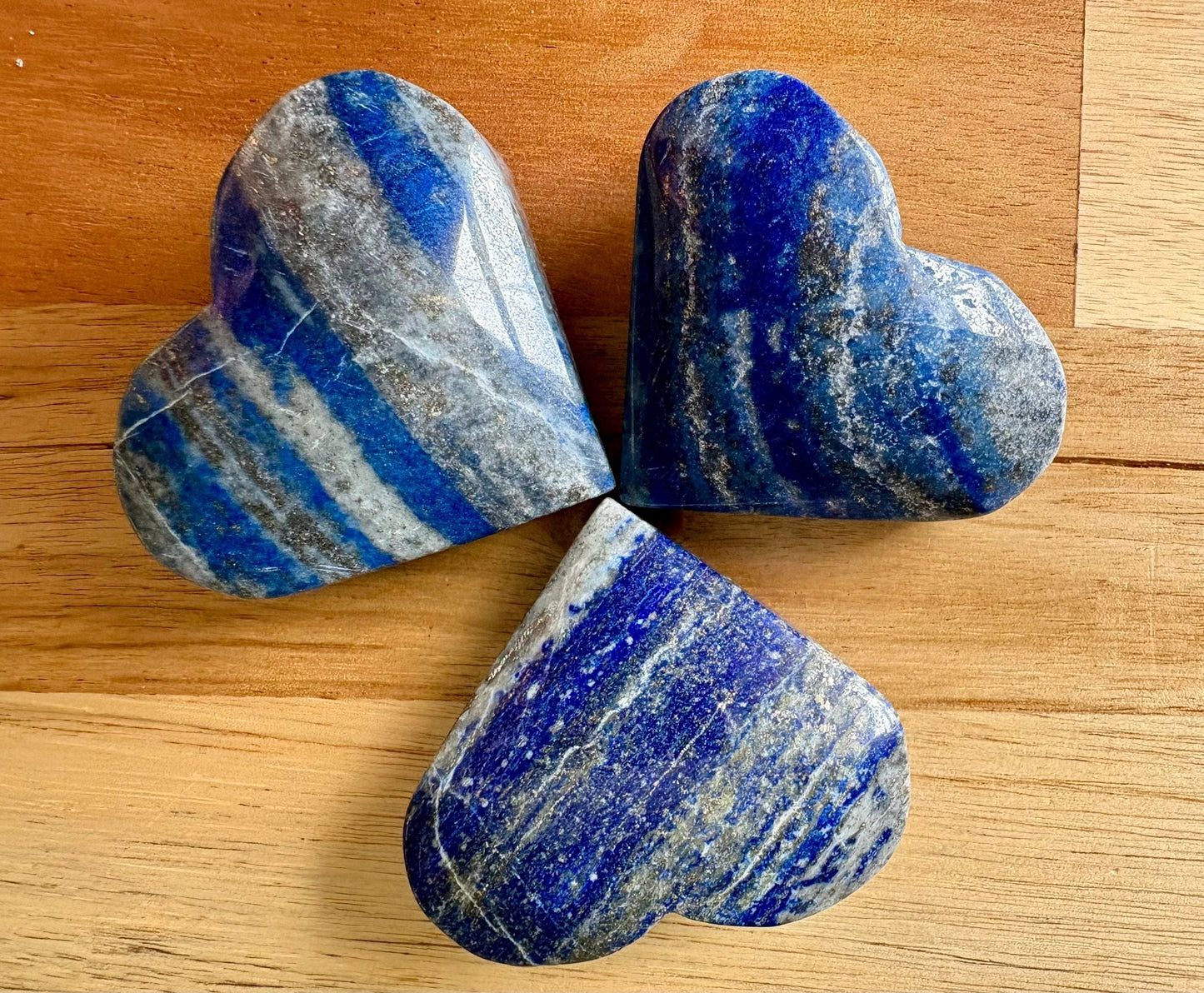💙 Lapis Lazuli Carved Heart – Truth, Wisdom & Soul-Led Power