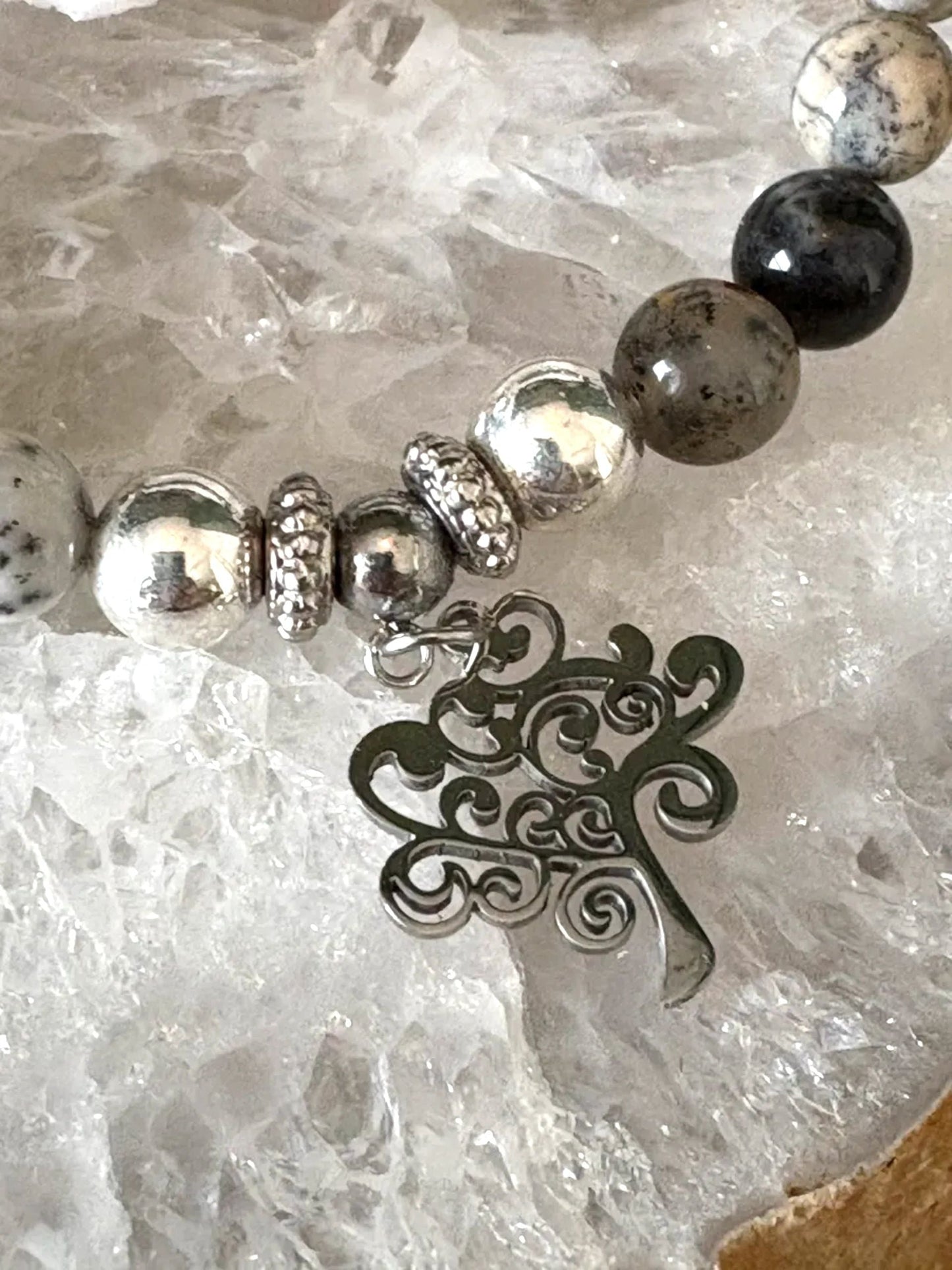 8mm Dendritic Jasper Crystal Bracelet – Growth • Grounding • Inner Wisdom