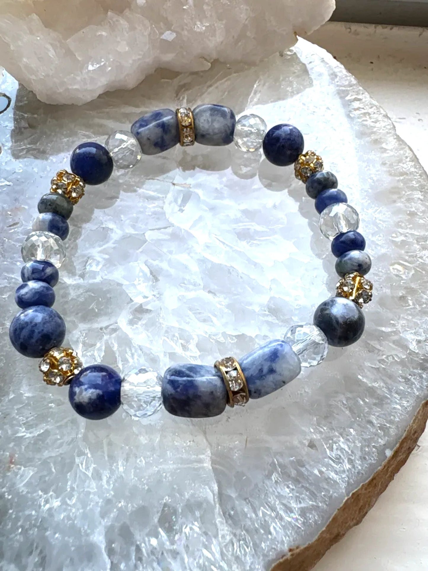 Sodalite Crystal Bracelet – Mental Clarity • Calm Focus • Truthful Expression