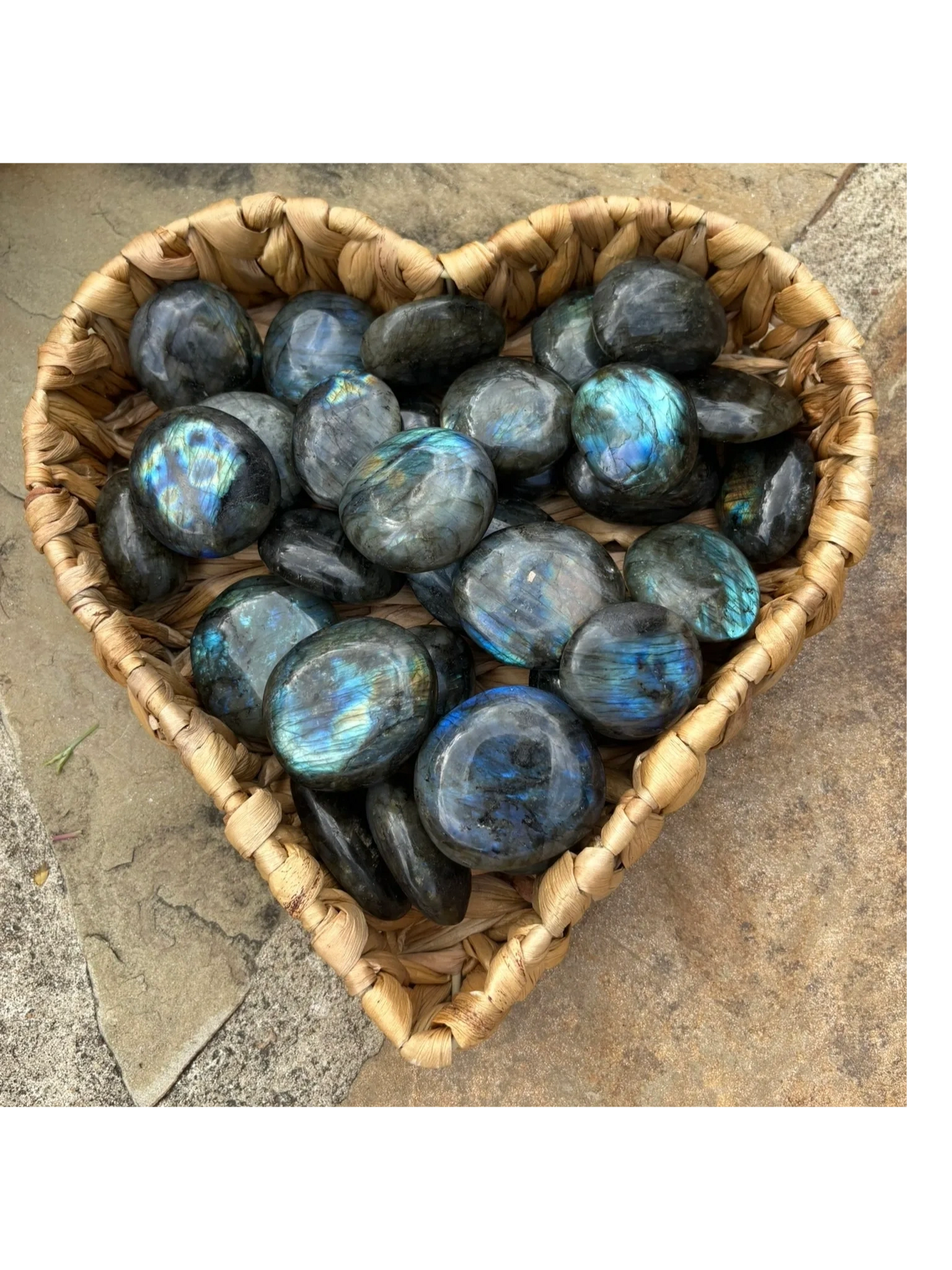 🖤 Labradorite Palmstone – Protection, Intuition & Electric Flash | Approx. 2"