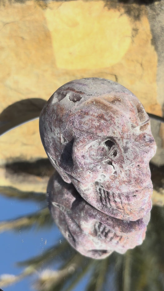 Chalcedony Agate Druzy Skull – Stillness • Insight • Ancient Calm